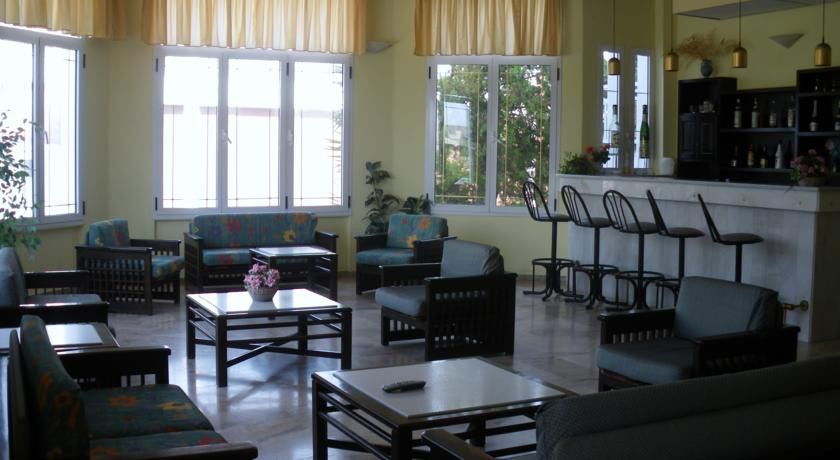 Hotel Anna Apartments Kokkini Hani Экстерьер фото